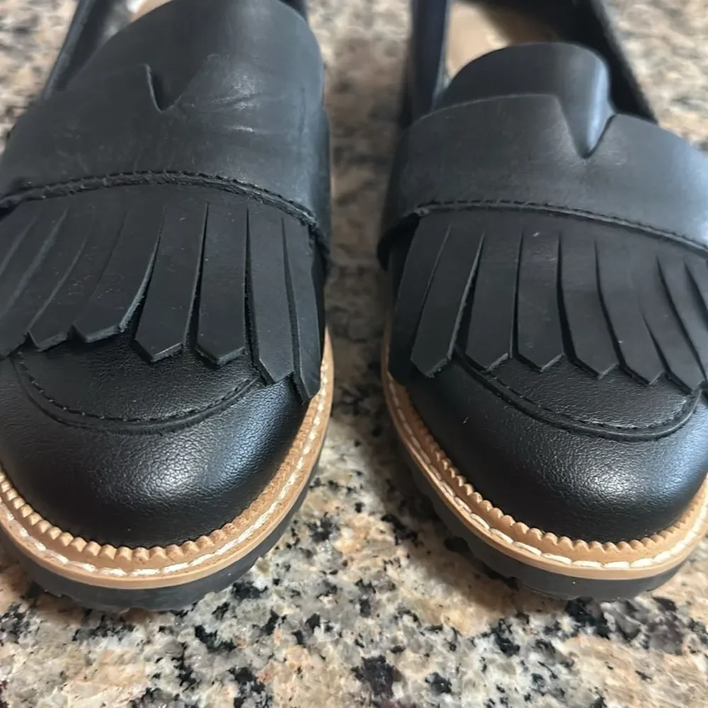 Toms near adds